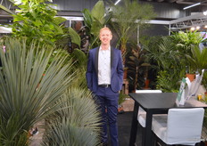 Frank Doorduin van Heboplant, dat zich toelegt op de import en verkoop van tropsiche planten.